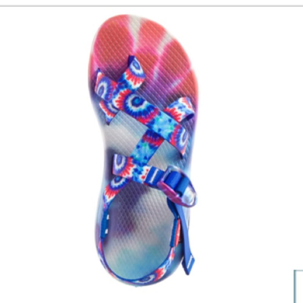 In search of Tie Die Chacos
